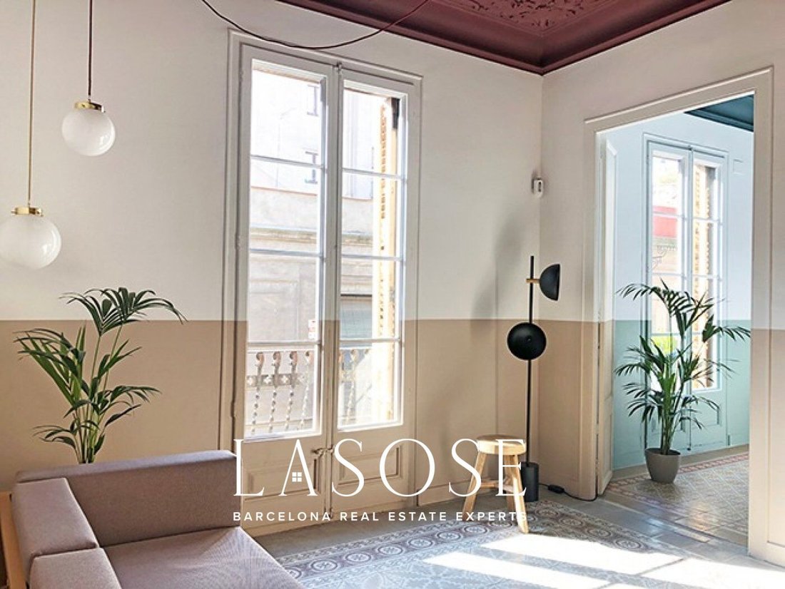 Apartment in Ciutat Vella, Barcelona, Spain 2 - 18319715