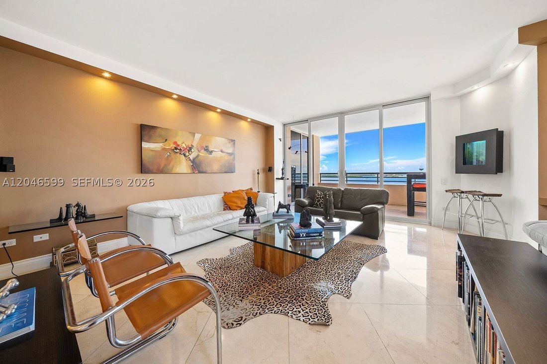 Condo in Miami, Florida, United States 3 - 18321779