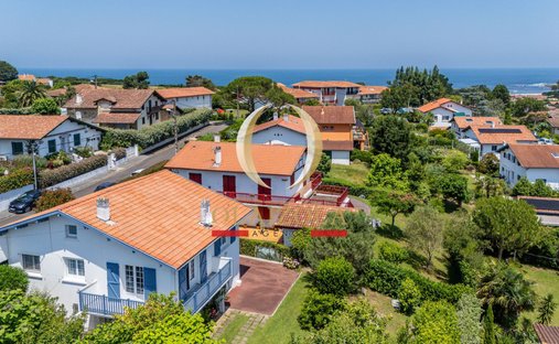 House in Acotz, Saint-Jean-de-Luz, France 1