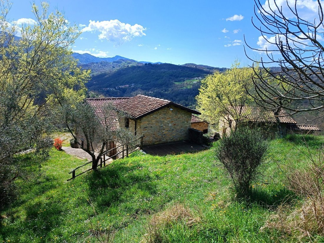 Farm Ranch in Fivizzano, Tuscany, Italy 2 - 18320894