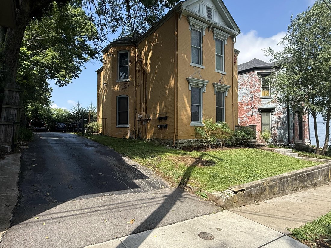 Lexington, Kentucky, United States 5 - 18318460
