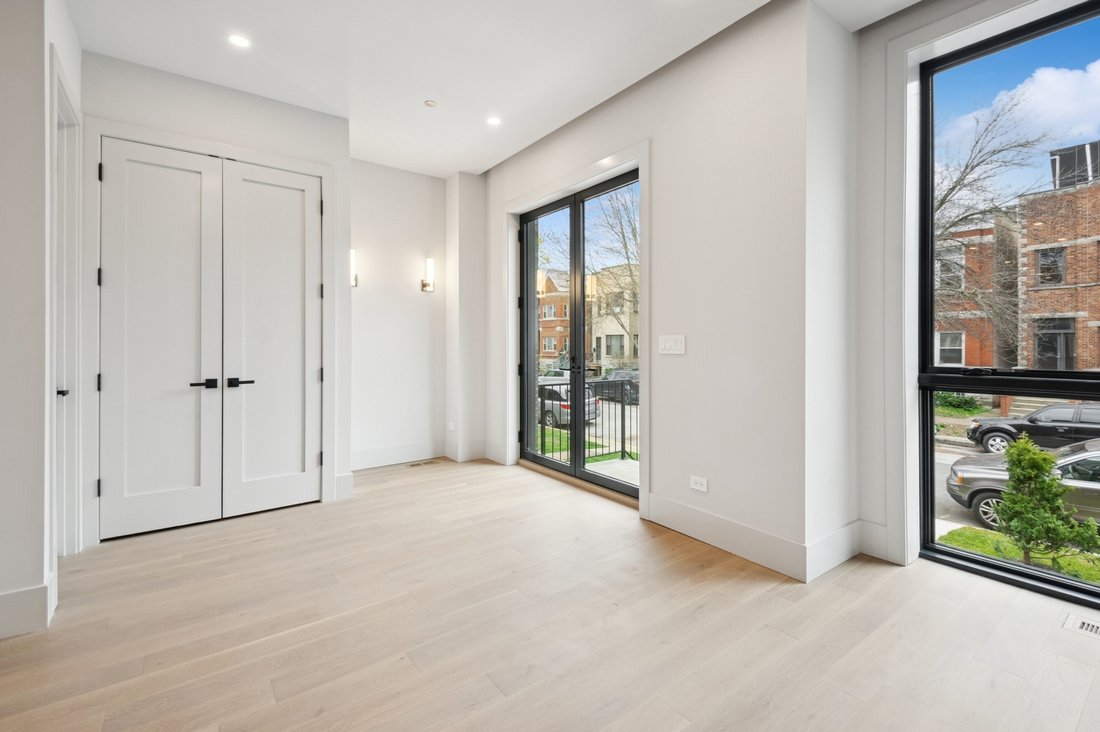 House in Chicago, Illinois, United States 2 - 18322299