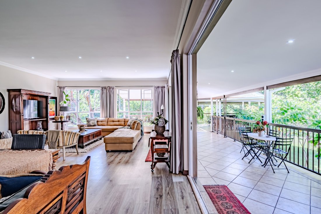 House in Shere, Gauteng, South Africa 4 - 15165902