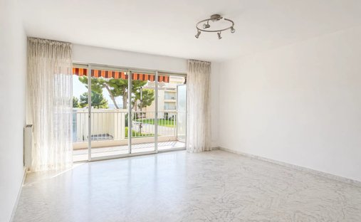 Apartment in Saint-Laurent-du-Var, Provence-Alpes-Côte d'Azur, France 1