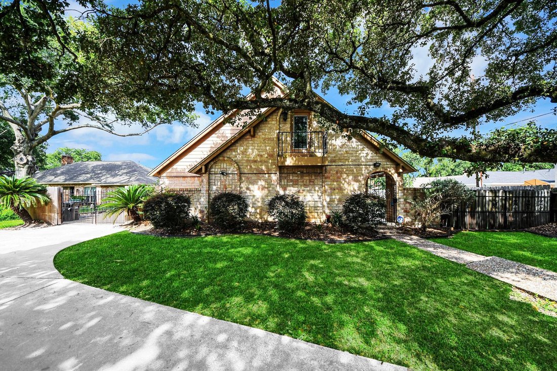 House in Houston, Texas, United States 3 - 18319359