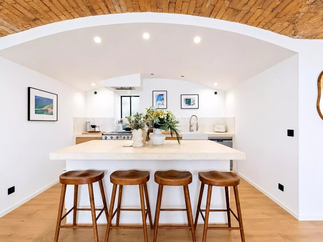 Apartment in Broussailles, Cannes, France 1 - 18319722