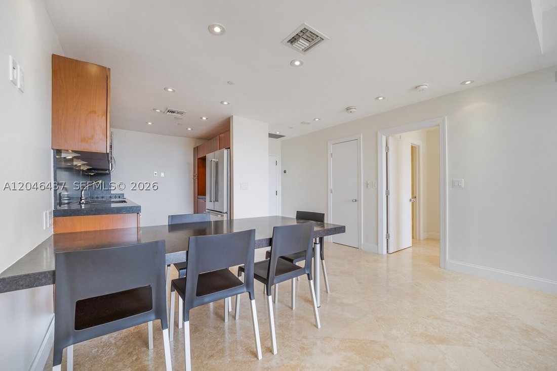 Condo in Key Biscayne, Florida, United States 3 - 18321781