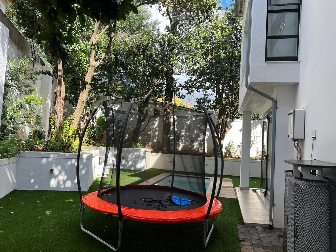 Townhouse in Hyde Park, Gauteng, South Africa 5 - 18320025