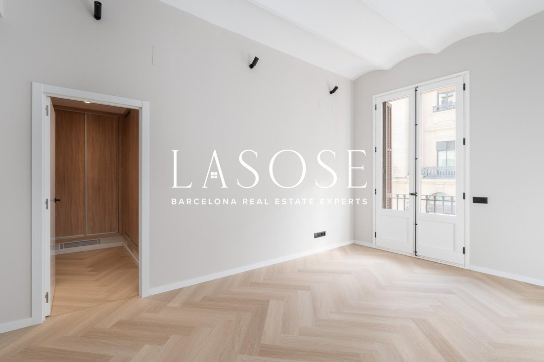 Apartment in Ciutat Vella, Barcelona, Spain 3 - 18321091
