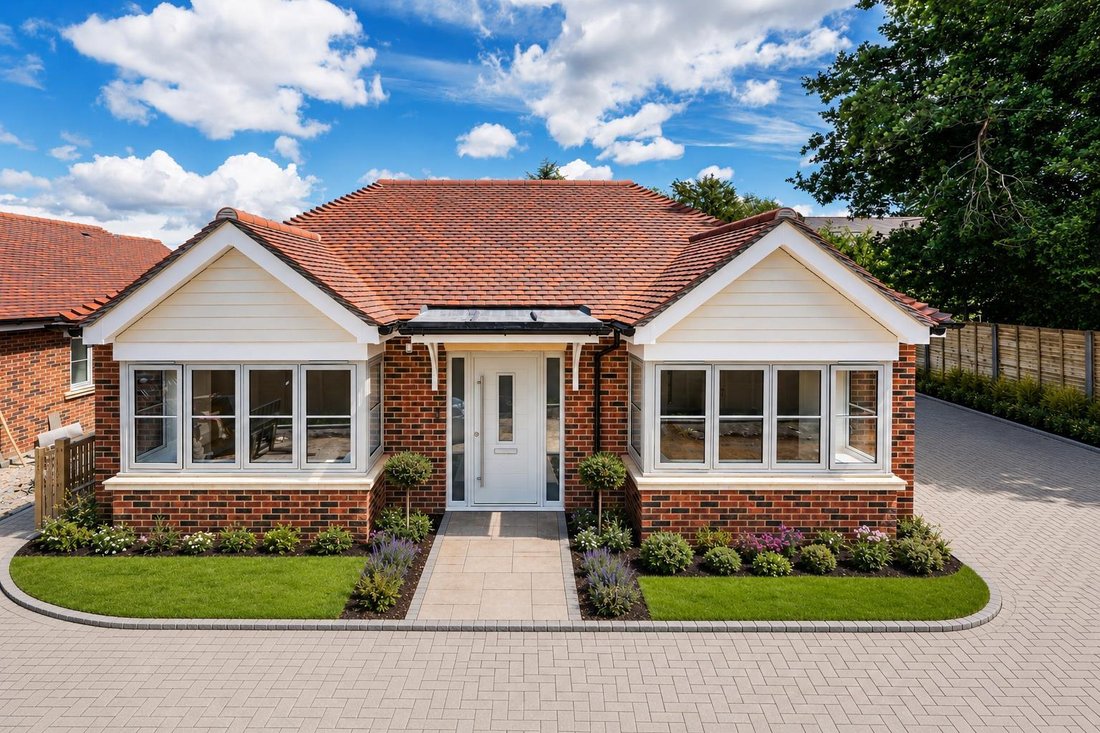 Bungalow à Surrey, Angleterre 1 - 18318060
