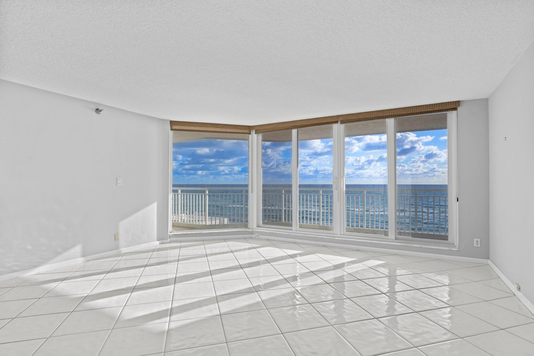 Condo in Palm Beach, Florida, United States 5 - 18322560