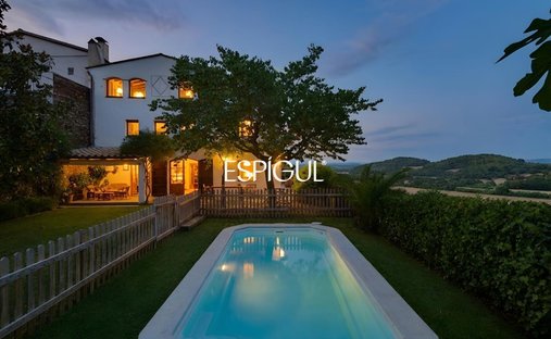 Villa in la Bisbal d'Emporda, Catalonia, Spain 1