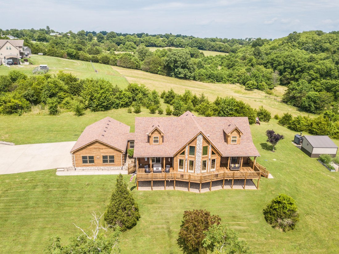 House in Harrodsburg, Kentucky, United States 1 - 18321534