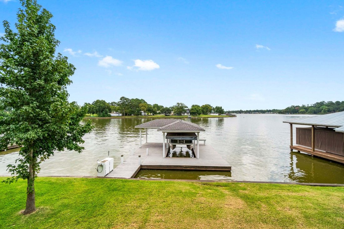 House in Willis, Texas, United States 3 - 18323119