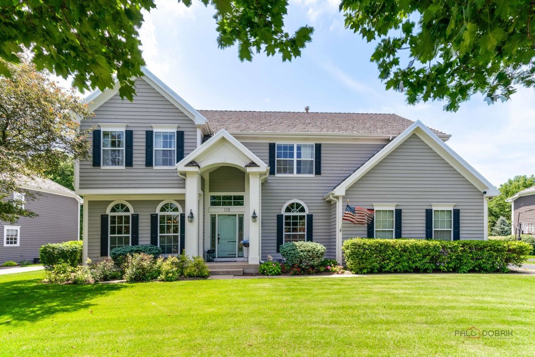 House in Fox River Grove, Illinois, United States 1 - 18322327