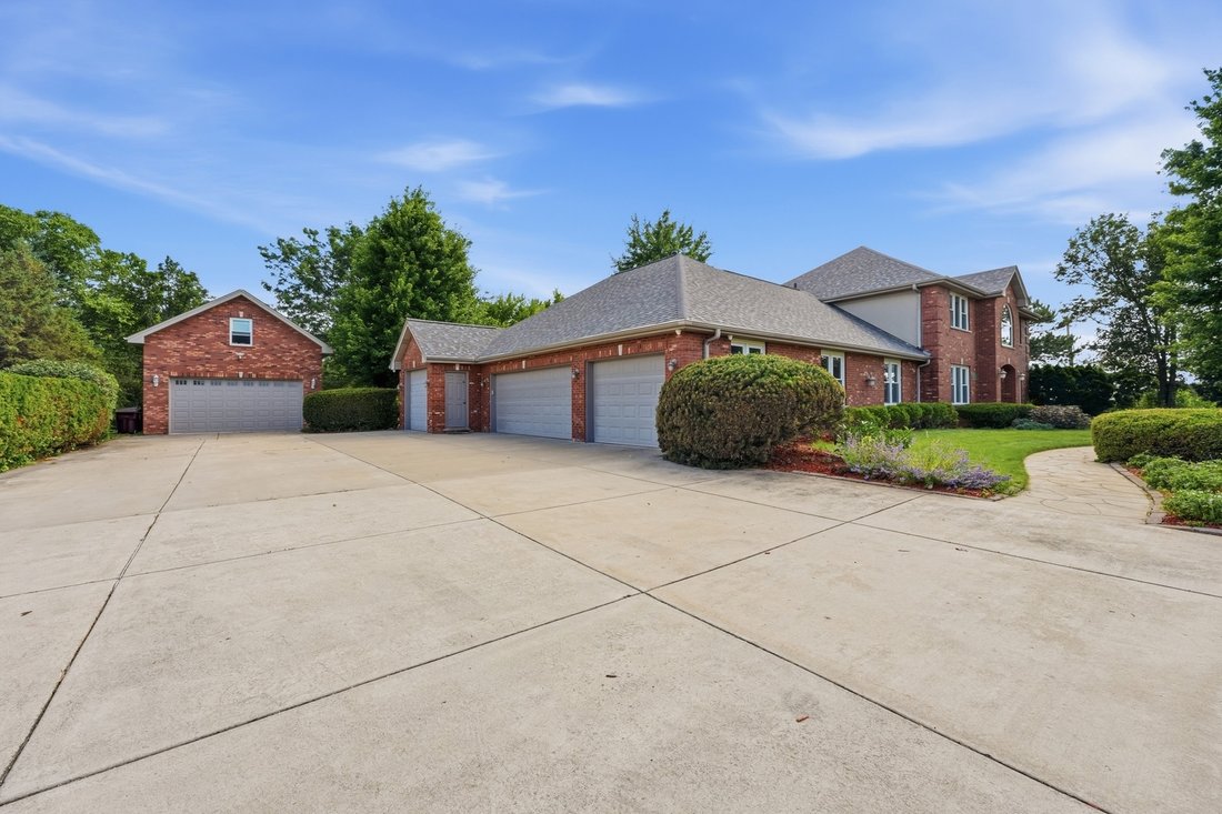 House in New Lenox, Illinois, United States 2 - 18318986