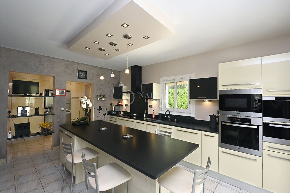 House in Nevons-route d'Apt, L'Isle-sur-la-Sorgue, France 3 - 18321346