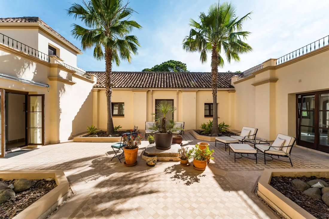 Villa in Estepona, Andalusia, Spain 5 - 18321047
