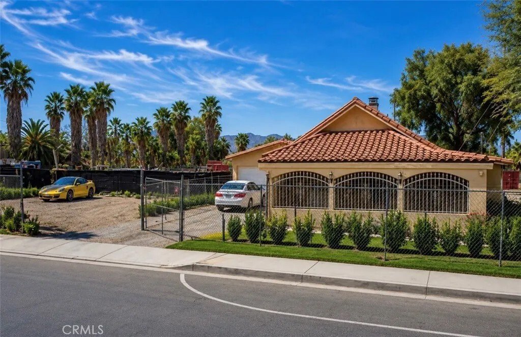 House in Riverside, California, United States 4 - 18321943