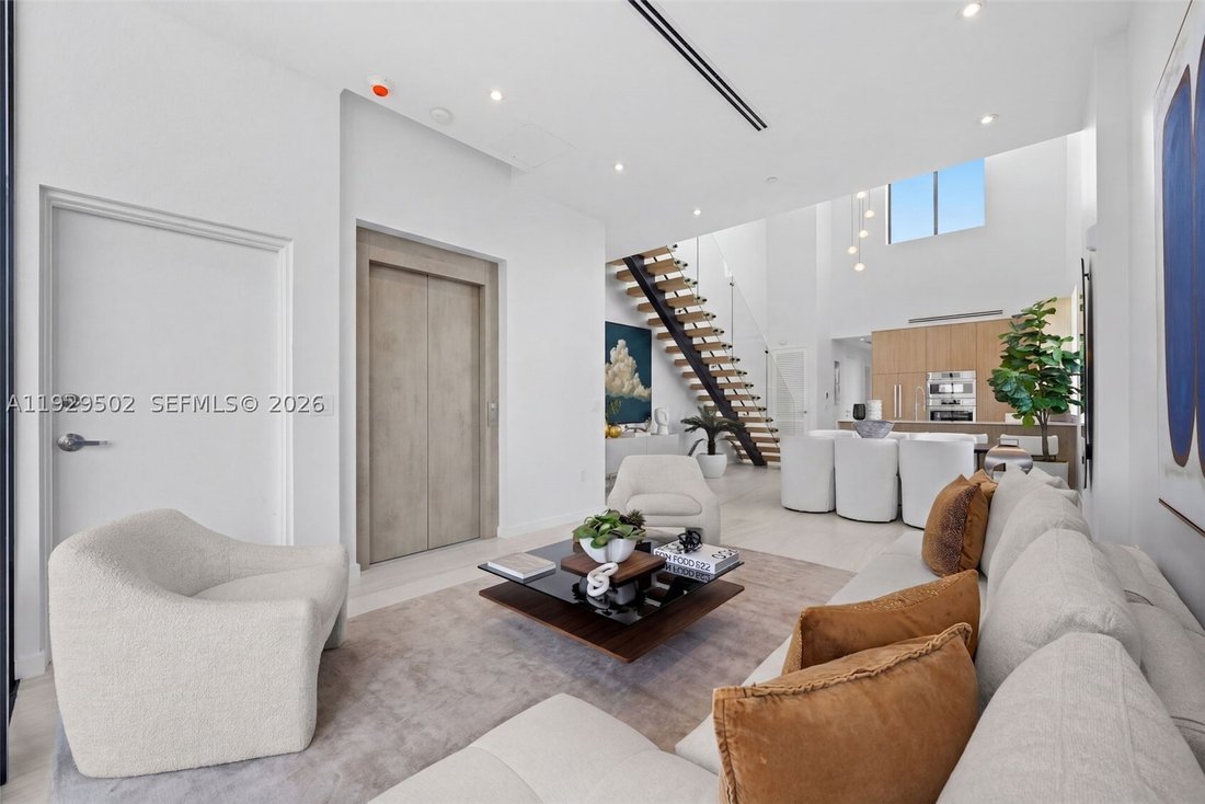 Condo in Miami Beach, Florida, United States 5 - 16812410