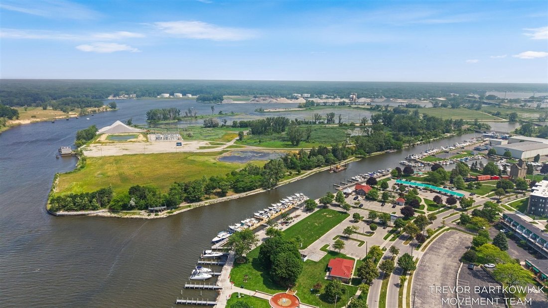 Condo in Grand Haven, Michigan, United States 5 - 18321101