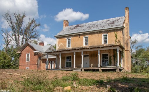 House in Surgoinsville, Tennessee, United States 1