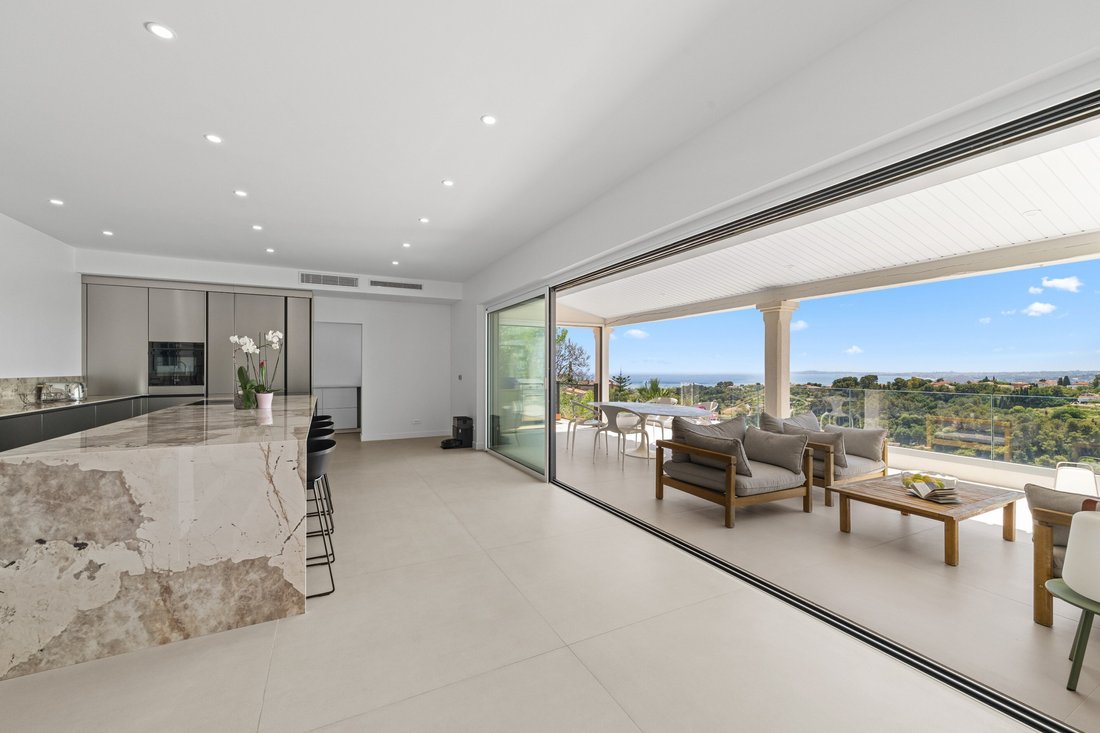 Maison à Saint Jean-La Gare, Cagnes-sur-Mer, France 3 - 18322811