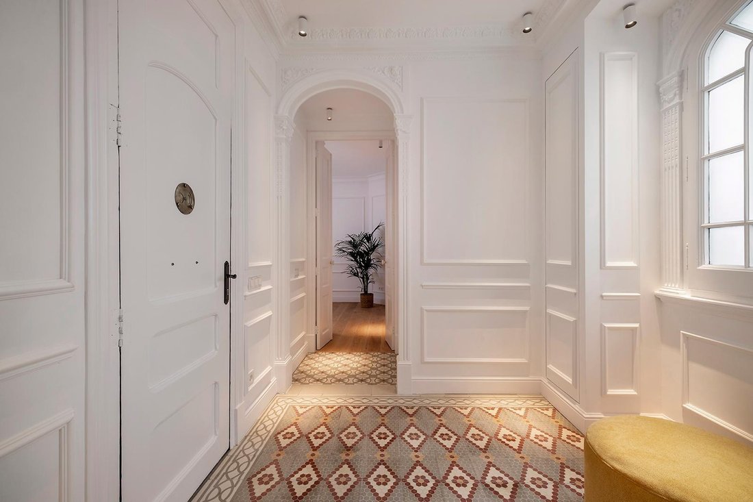 Apartment in Eixample, Barcelona, Spain 1 - 18321104