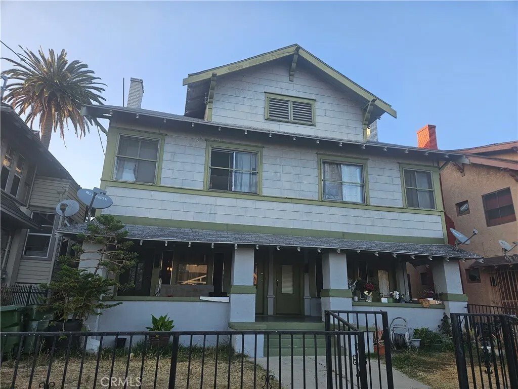 Los Angeles, California, United States 1 - 18321929
