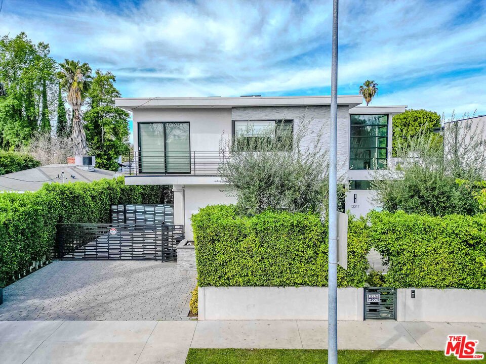 House in Los Angeles, California, United States 3 - 18321768