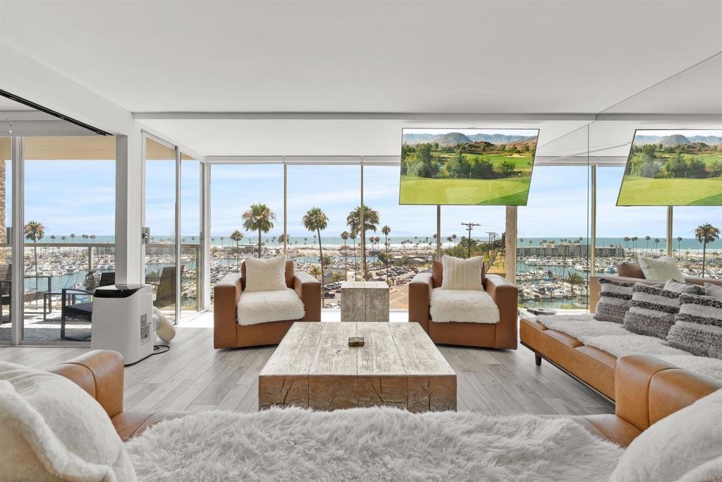 Condo in Oceanside, California, United States 3 - 18322786