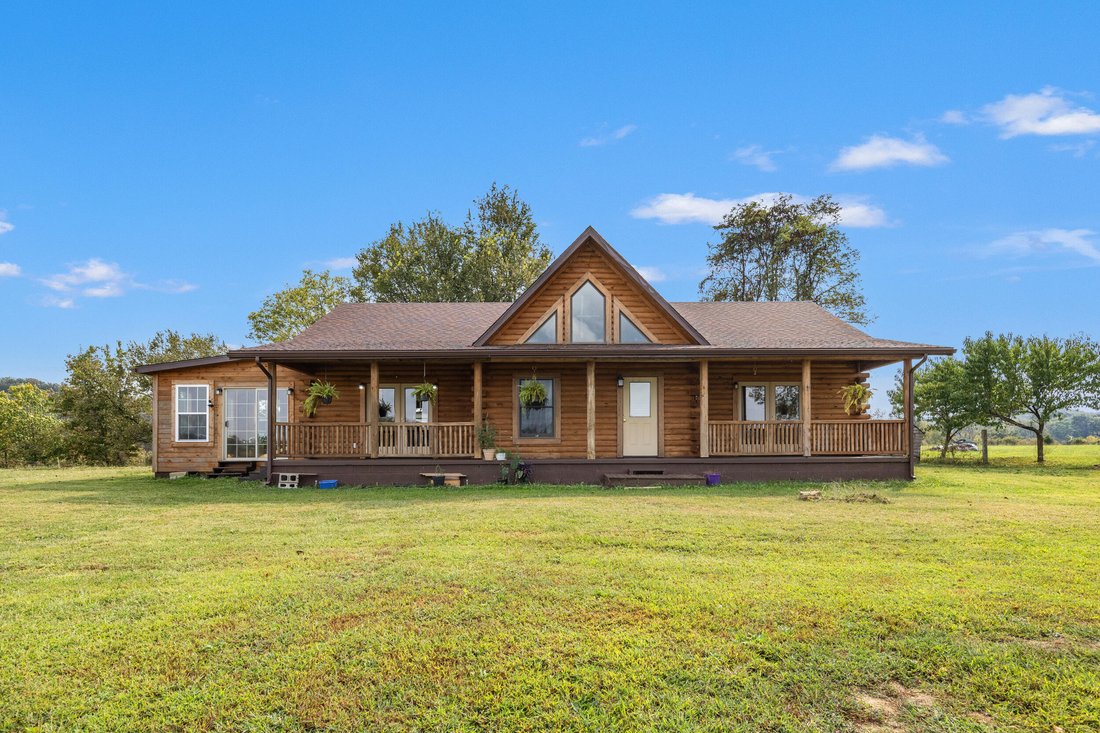 House in Owingsville, Kentucky, United States 1 - 18319102