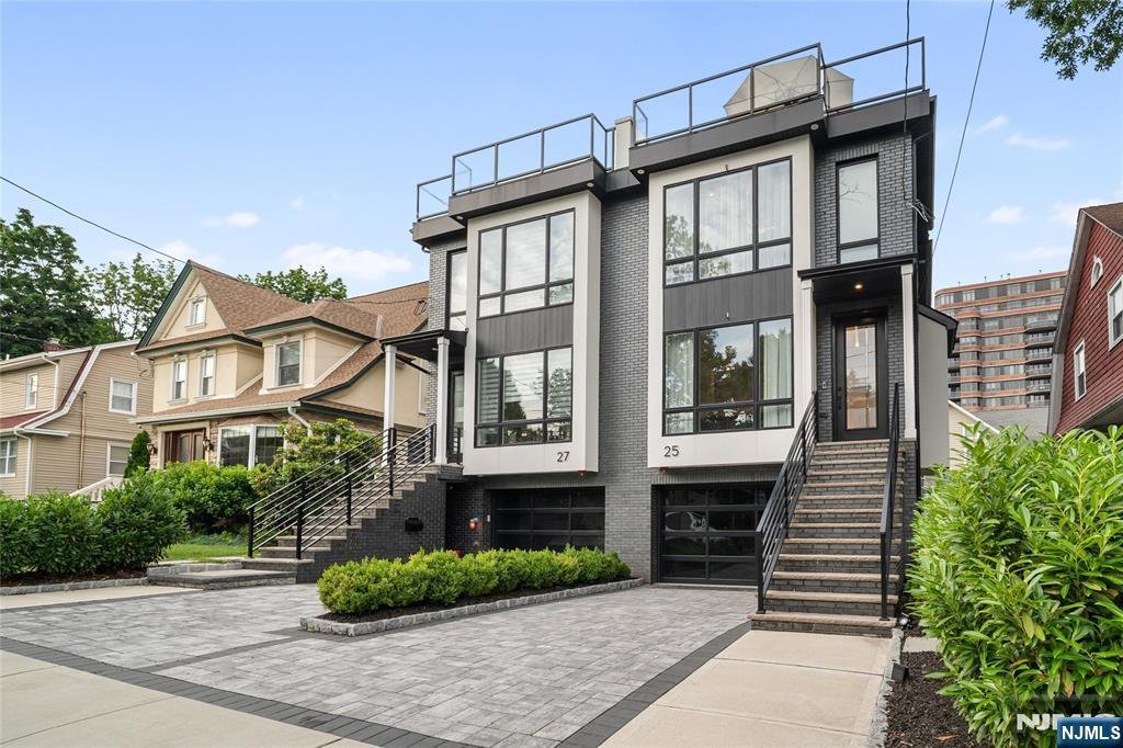 Townhouse in Cliffside Park, New Jersey, United States 1 - 18319070