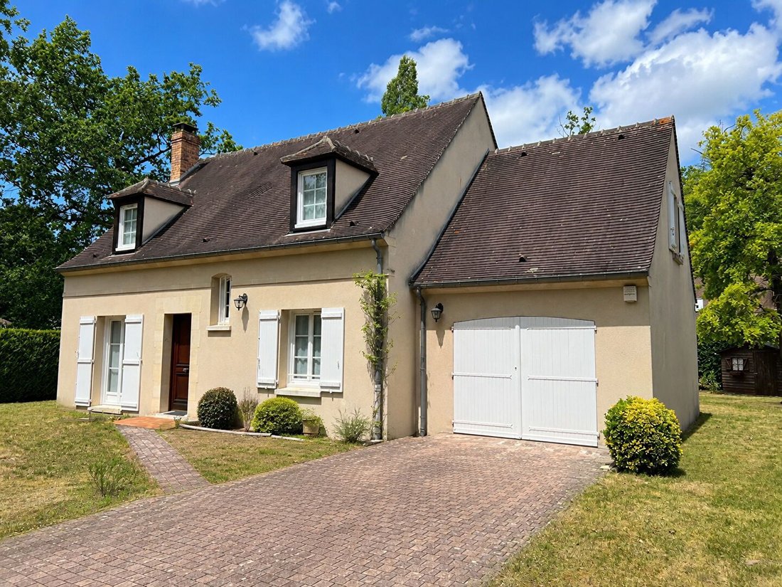 House in Ouest, Lamorlaye, France 1 - 18319042