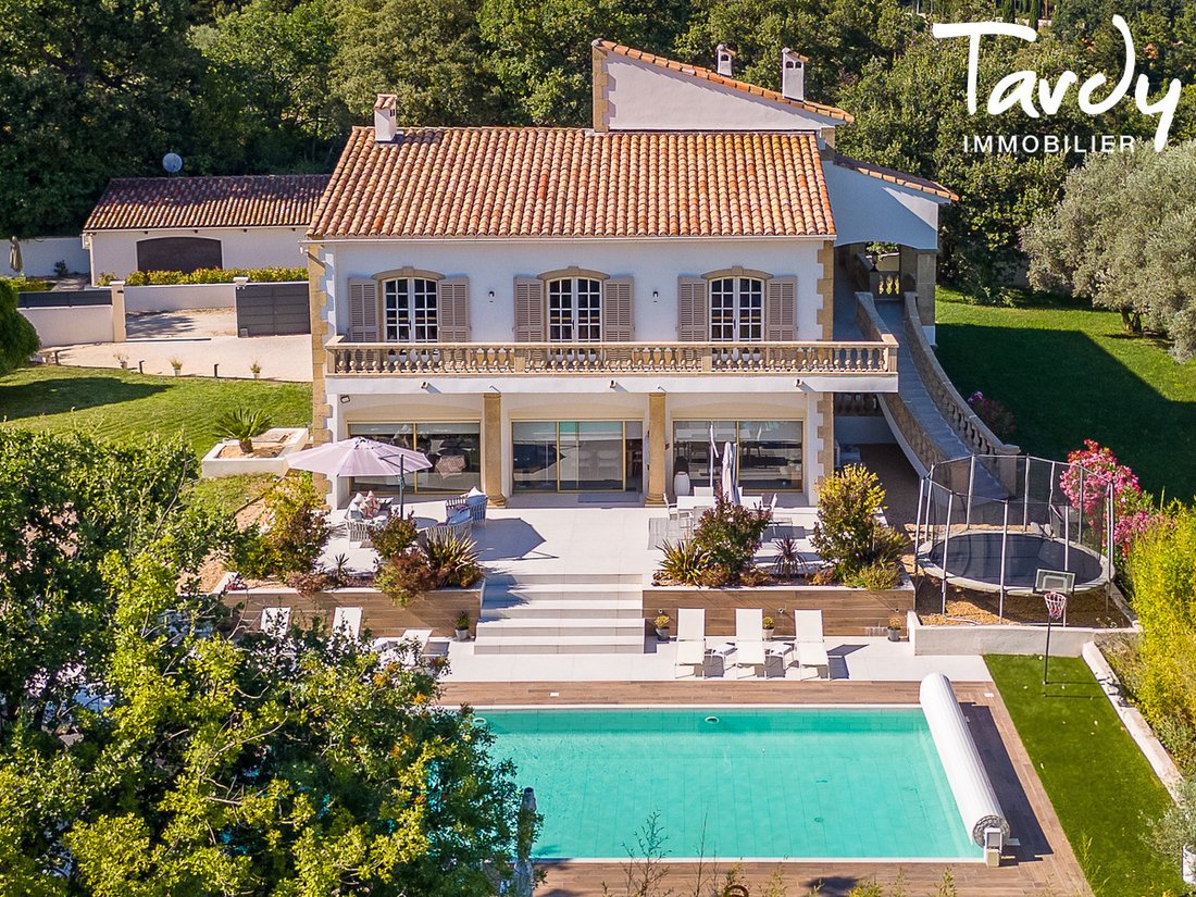 Villa in Ganteaume, Aubagne, France 2 - 18321362