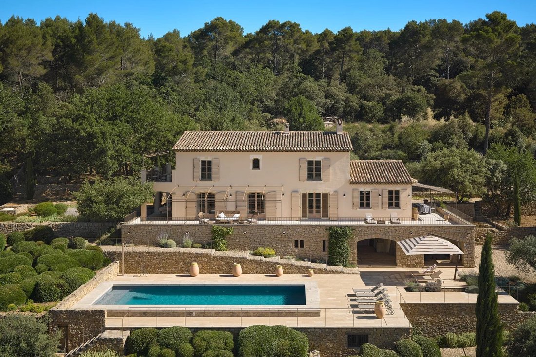 Villa in Entrecasteaux, Provence-Alpes-Côte d'Azur, France 2 - 14833640