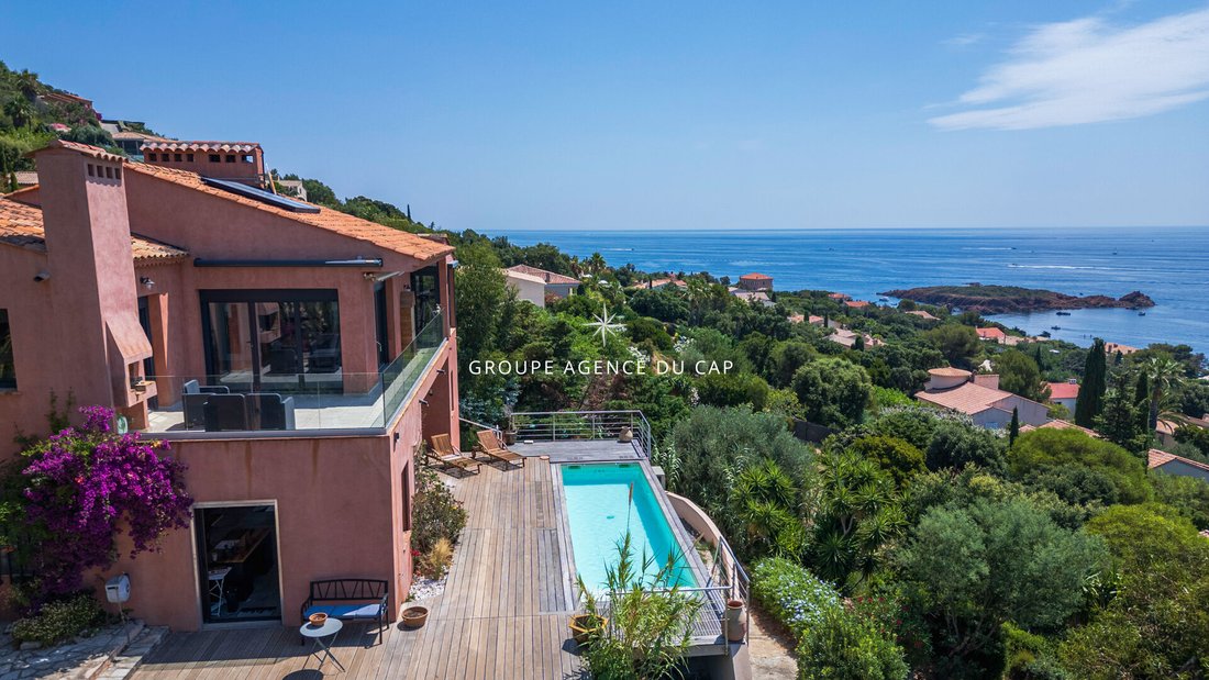 Villa in Le Dramont-Agay-Anthéor-Le Trayas, Saint-Raphaël, France 3 - 18252435