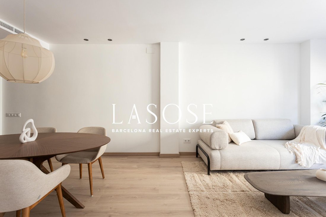 Apartment in Eixample, Barcelona, Spain 4 - 18319946