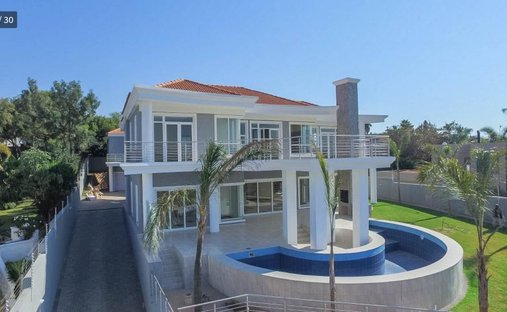 House in Monument Park, Gauteng, South Africa 1