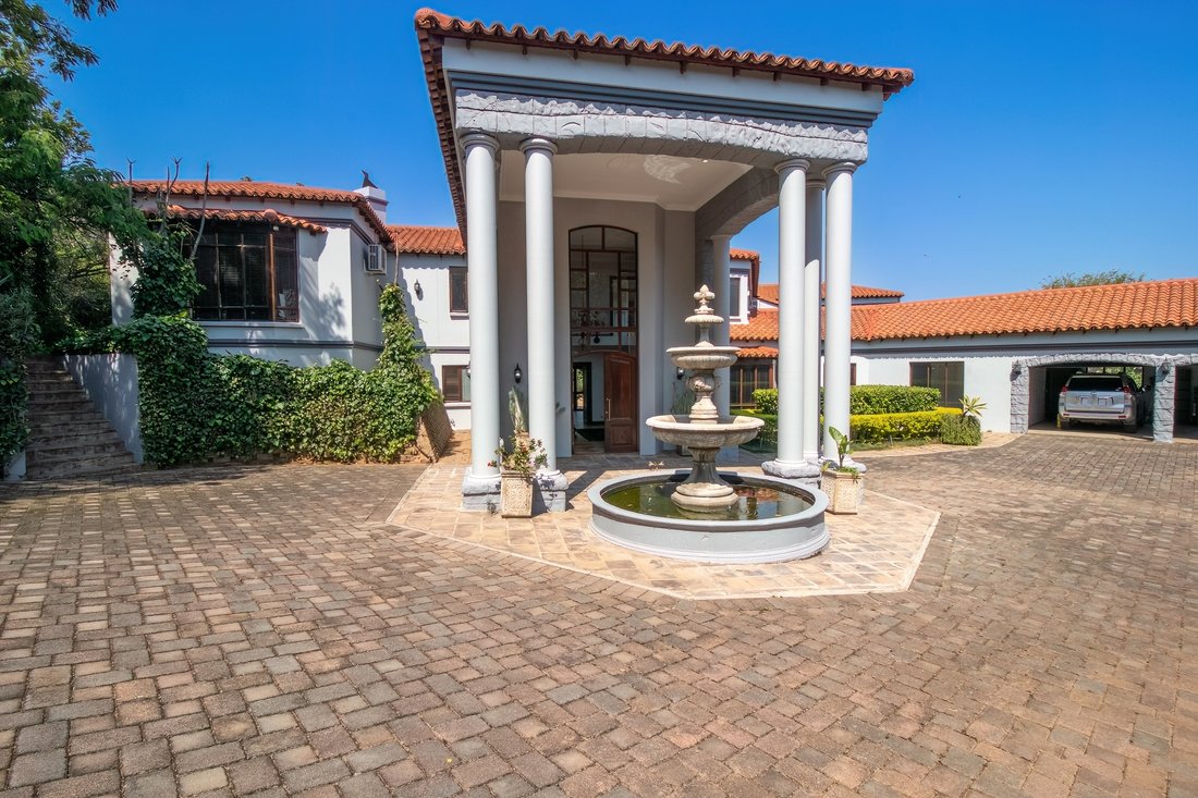 House in Mooikloof, Gauteng, South Africa 3 - 16403465