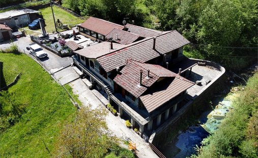 House in Minucciano, Tuscany, Italy 1