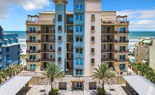 Condo in New Smyrna Beach, Florida, United States 1