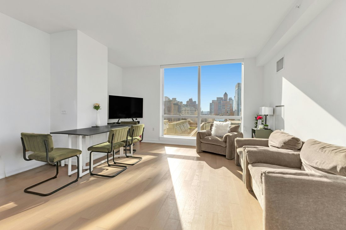 Condo in New York, New York, United States 2 - 18313863