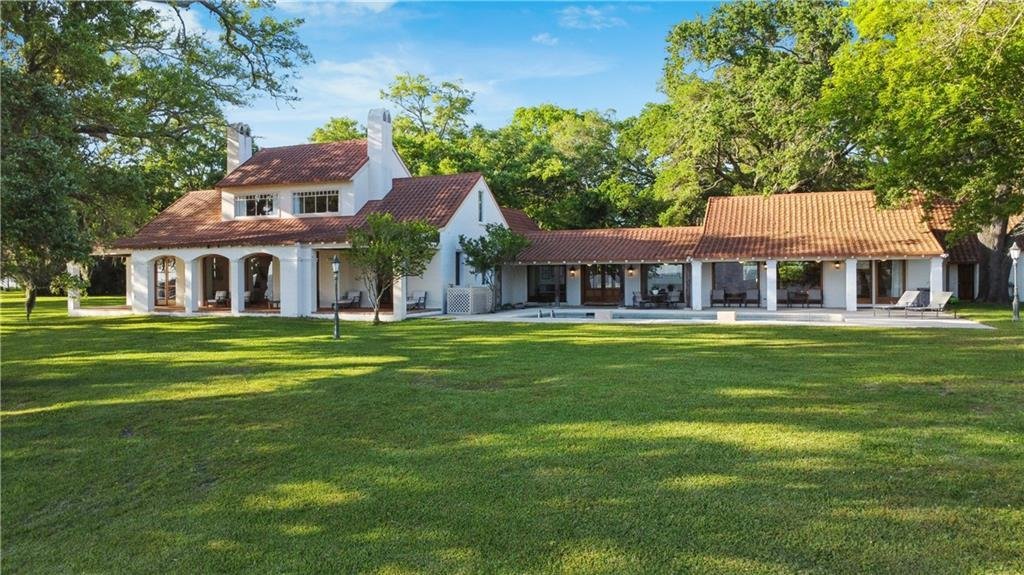 House in Ocean Springs, Mississippi, United States 3 - 18320872