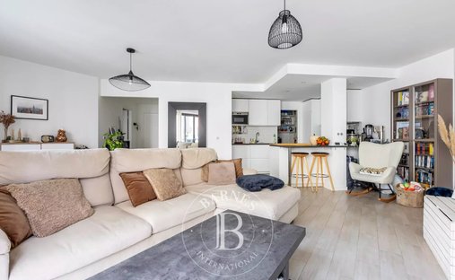 Apartment in Reine-Mairie, Boulogne-Billancourt, France 1