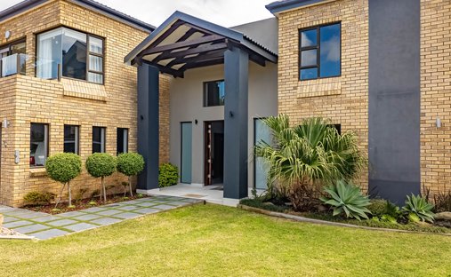 House in Cape Town, Western Cape, South Africa 1