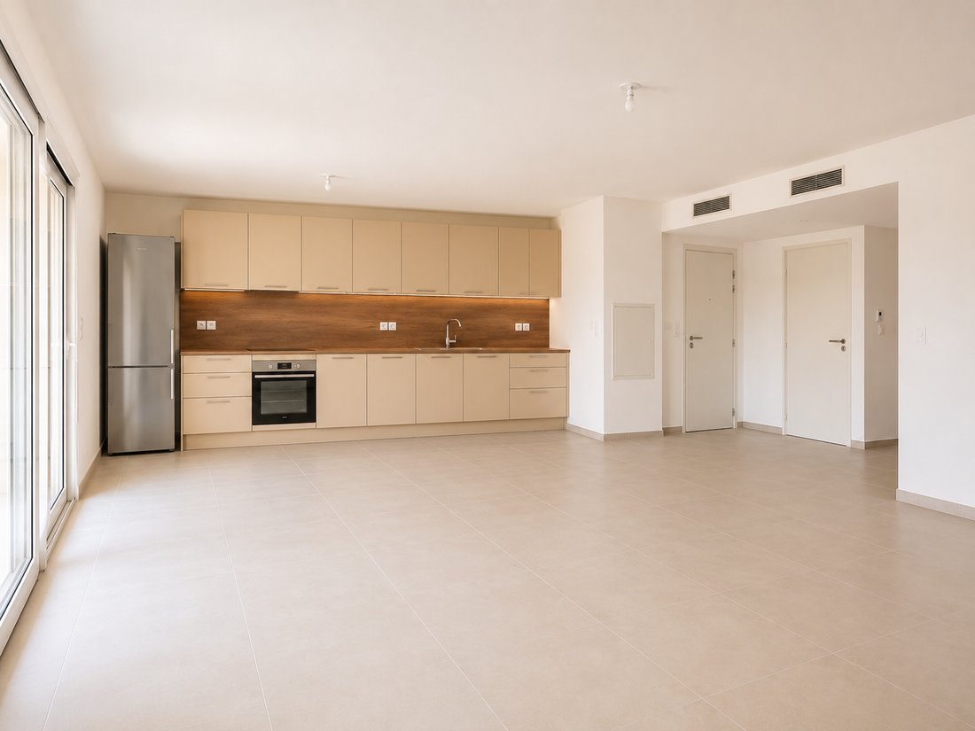 Apartment in Bompard, 7e Arrondissement, Marseille 3 - 18321553