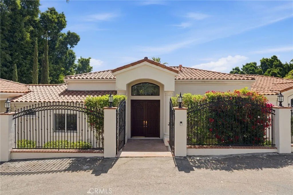 House in Santa Ana, California, United States 2 - 18321903