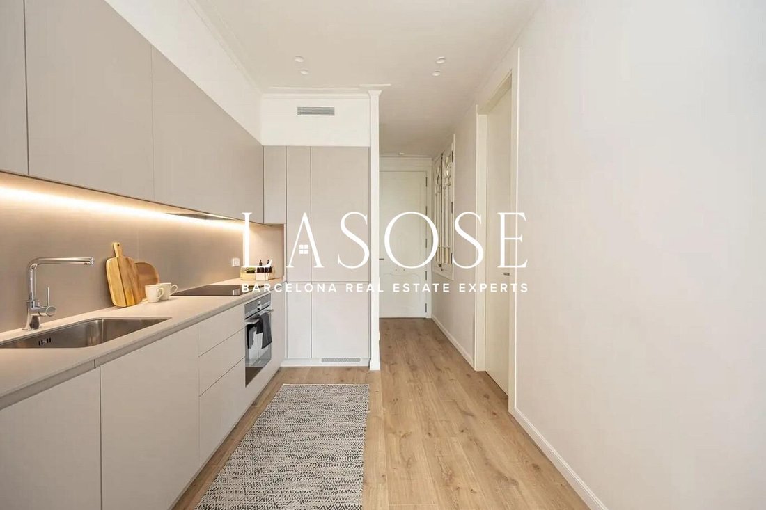 Apartment in Eixample, Barcelona, Spain 5 - 18320128