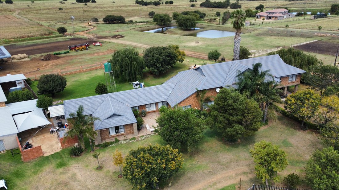 Farm Ranch in Hartzenbergfontein AH, Vaal Marina, South Africa 4 - 14735517